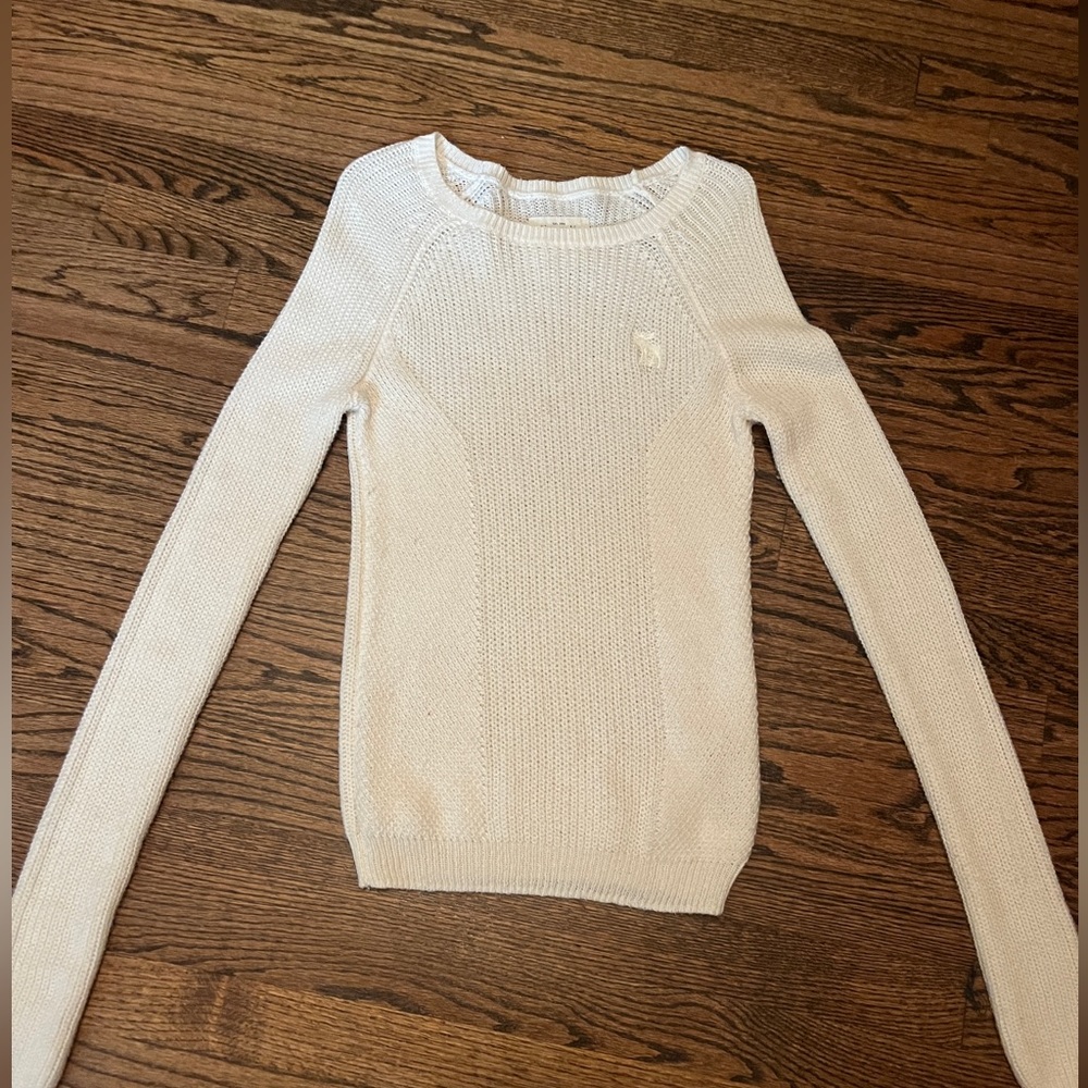 Abercrombie and fitch cream sweater